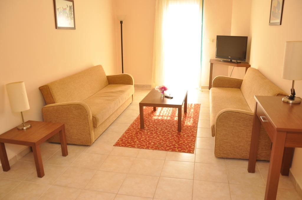 בודרום Siesta Beach Apartment מראה חיצוני תמונה