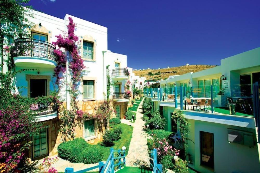 בודרום Siesta Beach Apartment מראה חיצוני תמונה