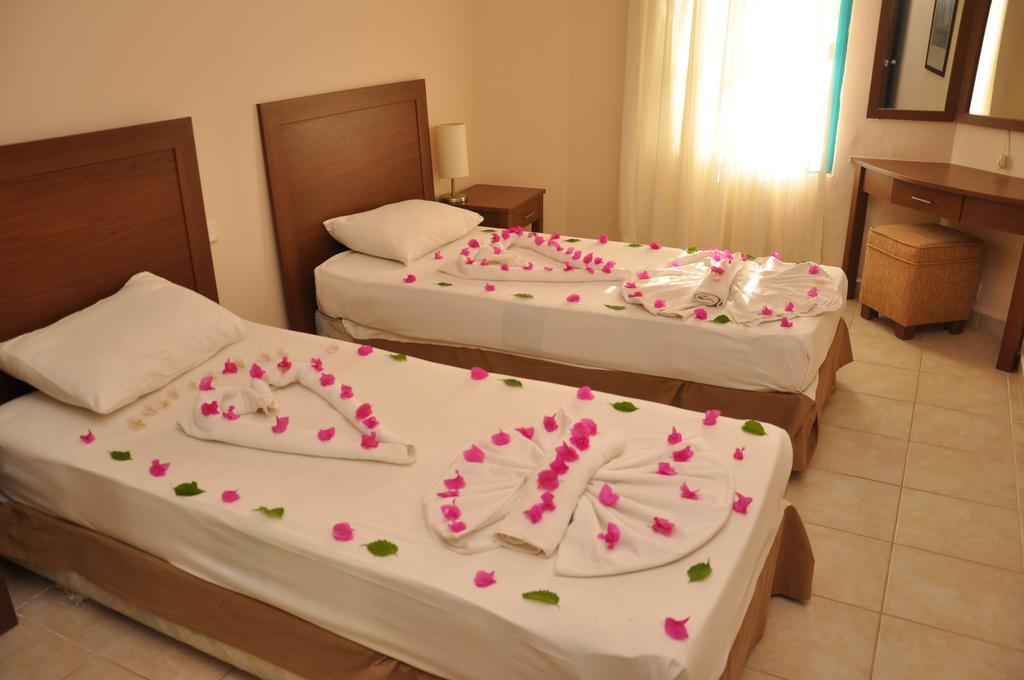 בודרום Siesta Beach Apartment מראה חיצוני תמונה
